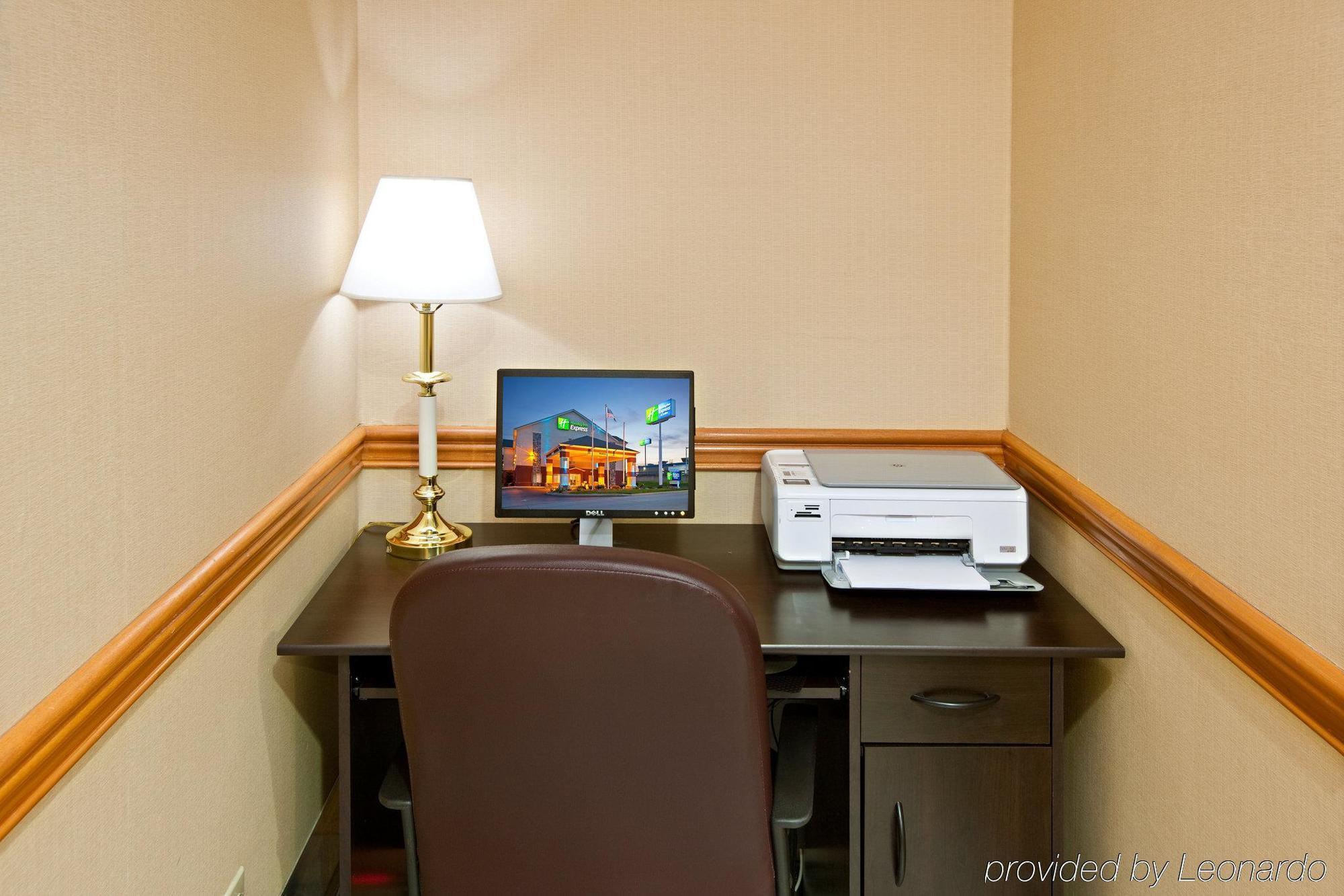 Holiday Inn Express & Suites Harrison By Ihg Instalações foto